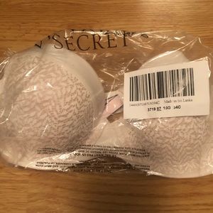 Victoria’s Secret Body by Victoria Bra